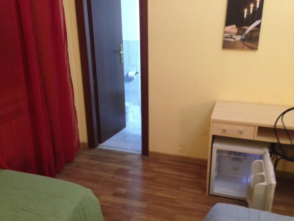 Bed and Breakfast Le Charme House 2 Roma Exterior foto