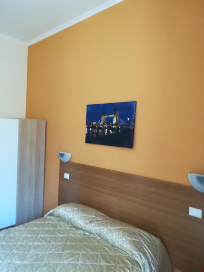 Bed and Breakfast Le Charme House 2 Roma Exterior foto